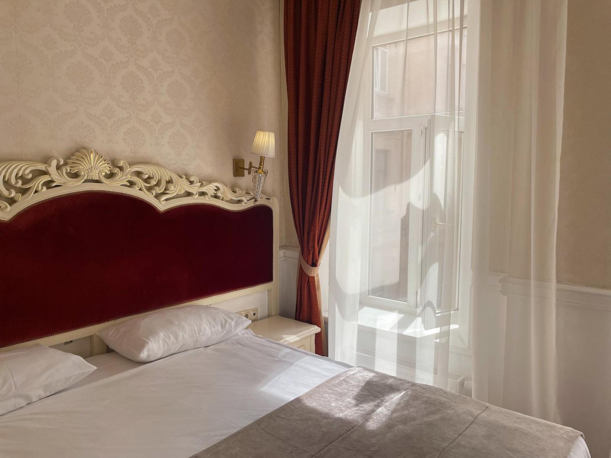 Royal Grand Hotel Kiev Quarto foto